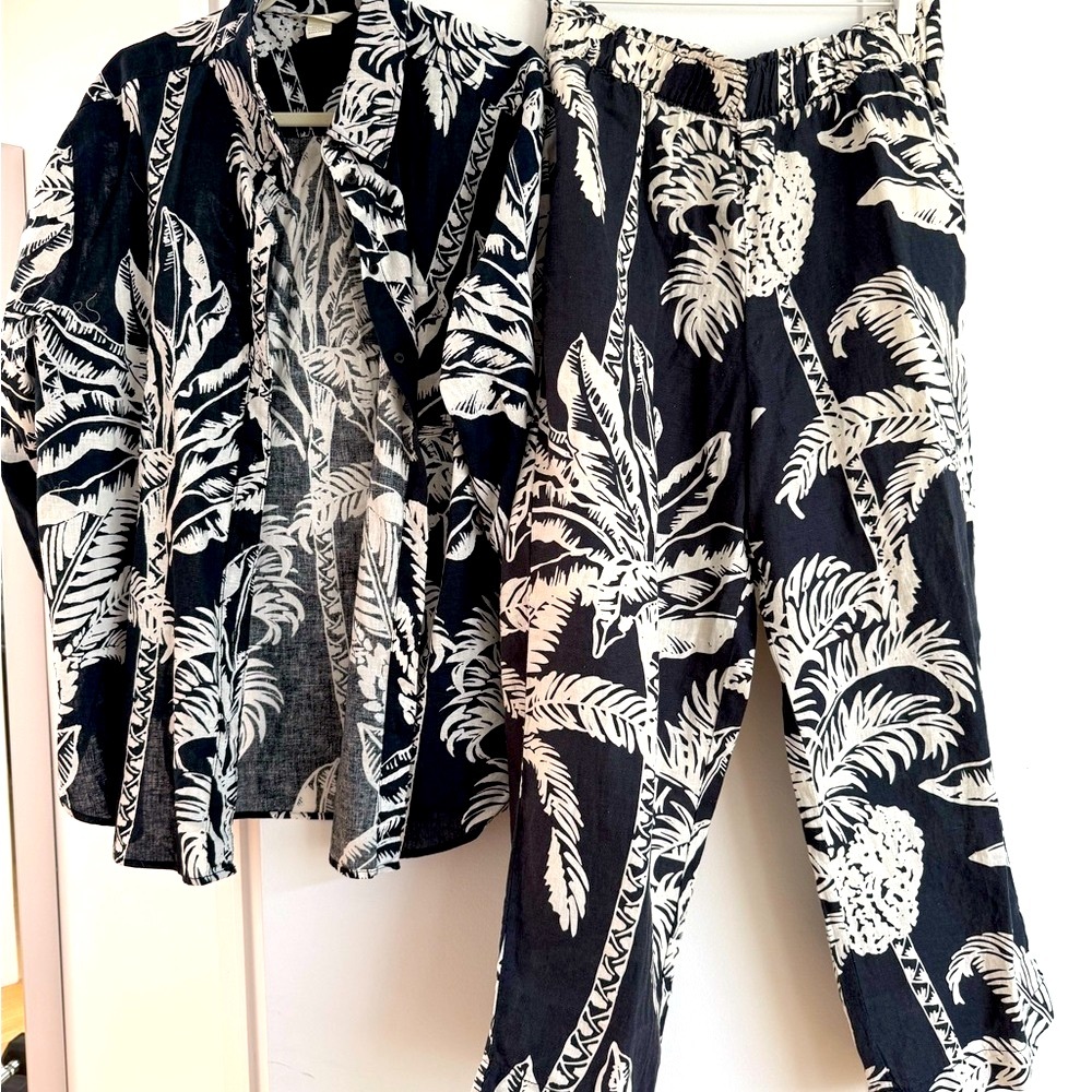 H&M Black and White Tropical Print Pants 2 pcs
